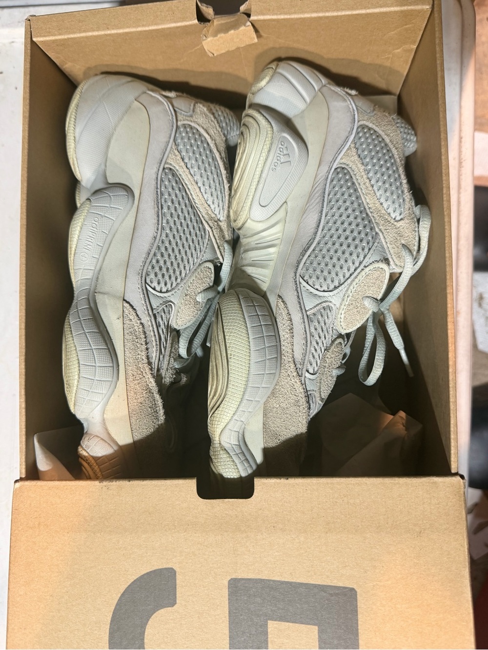 Yeezy 500 in Light Stone/Taupe